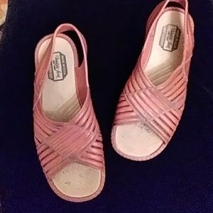 Happy Feet plastic sandals-sz 8 1/2